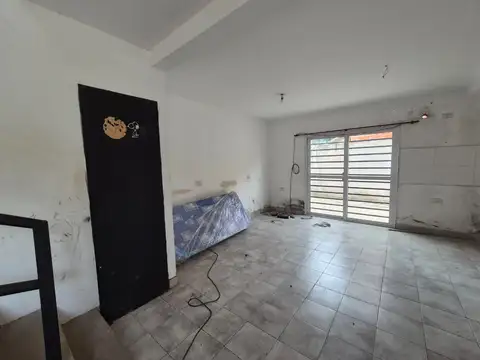 Depto Tipo Casa en Venta con 1 cocheras