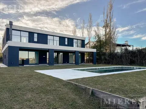 Casa en Alquiler a La Laguna en San Benito, Villanueva.