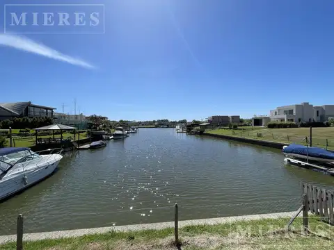 Amarra en ALBANUEVA