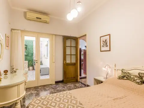 Depto Tipo Casa en Venta 56 años