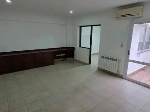 Oficina en Alquiler en Zona Centro, $ 650.000