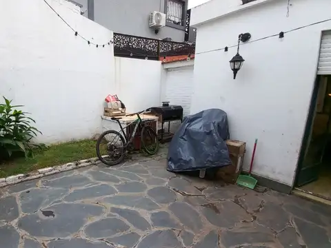 Depto Tipo Casa 2 ambientes con 1 baño