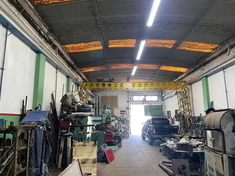 Alquiler Depósito de 270 mts cub en Lanus Oeste