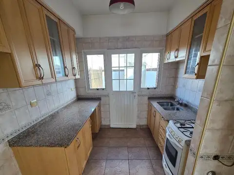 Departamento en Alquiler en Floresta, $ 750.000