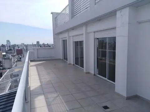 Depto 3/4 dormitorios - Piso Exclusivo - Parque España - Amenities - Tucuman 1464 (alquilado)