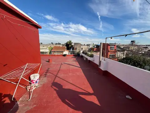 Depto Tipo Casa 4 ambientes con 1 baño