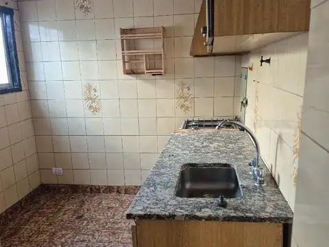 Depto Tipo Casa 3 ambientes con 1 baño