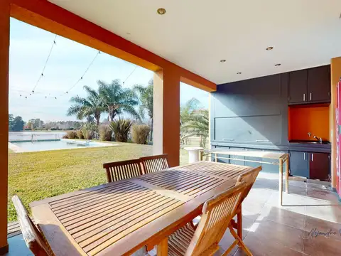 Casa en Venta al Este