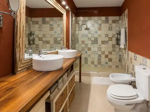 Casa en Venta con 1 cochera