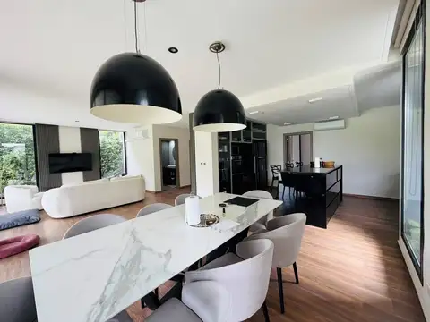 Casa en Alquiler en Otros barrios de Nordelta, USD 3.500