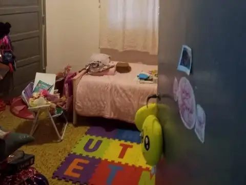 Casa 4 ambientes con 1 baño