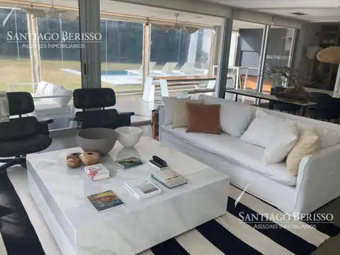 Casa en Venta en Campana, USD 520.000