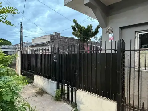Depto Tipo Casa en Alquiler de 2 ambientes