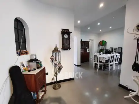 Depto Tipo Casa 4 ambientes con 3 baños