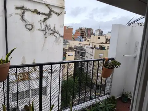 Monroe 2500 , Piso 8