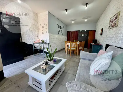 Depto Tipo Casa 4 ambientes con 2 baños