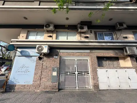 ¡Hermoso departamento de 2 ambientes en alquiler con balcón!