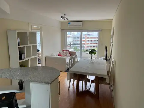 BUCARELLI al 1900 Dos ambientes  con Cochera fija cubierta  balcón.  Terraza exclusiva. Urquiza R