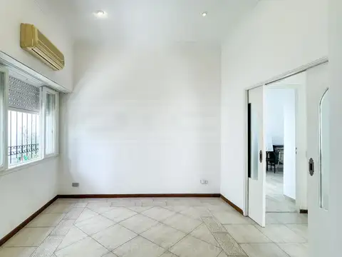 Depto Tipo Casa en Alquiler de 3 ambientes