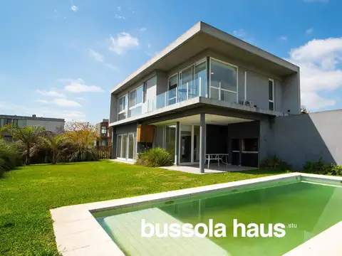Casa en alquiler 5 ambientes con pileta  barrio Vistas Puertos Escobar