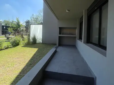 Departamento en Venta en Fisherton, USD 170.000