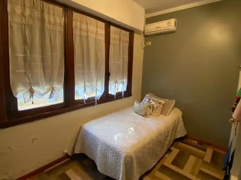 Depto Tipo Casa en Venta con 1 cocheras