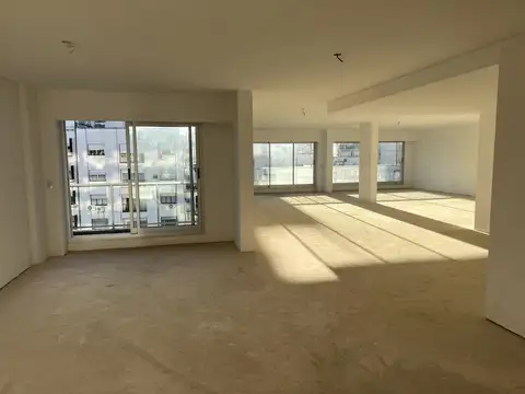 Oficina con terraza propia – 290 m² a estrenar en Recoleta