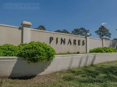 Pinares Country Club, Exaltación de la Cruz
