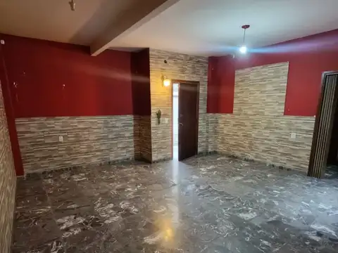 TIPO CASA  3 AMBIENTES, PATIO TERRAZA