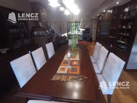 Casa en Venta en Quilmes, USD 260.000