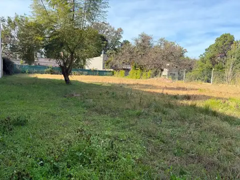SE VENDE LOTE EN  BOSQUE LA SALLE, COLASTINÉ NORTE