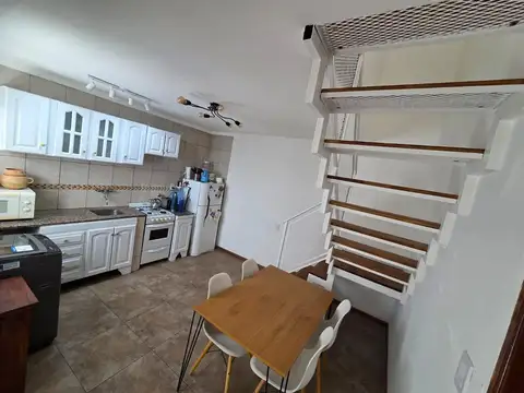 Depto Tipo Casa en Venta de 4 ambientes