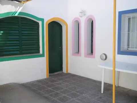 Calle Sierra Grande, Las Grutas al 400