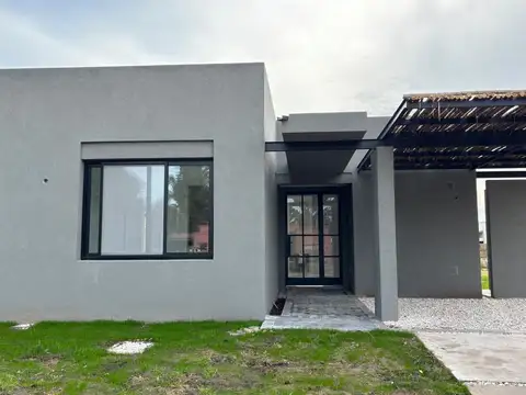 Casa en Venta en Santa Clara 3 dormitorios, Manzanares 100