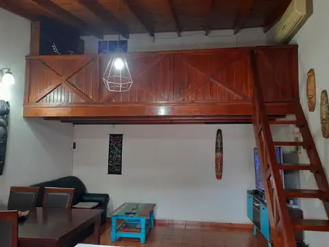 Av 3 De Febrero 3100, Piso 1