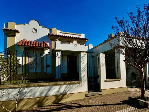 Casa antigua en VENTA - Capilla del Señor