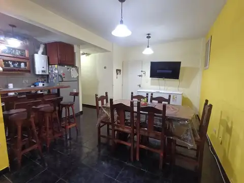 Venta Departamento de 3 ambientes con espacio guarda coches