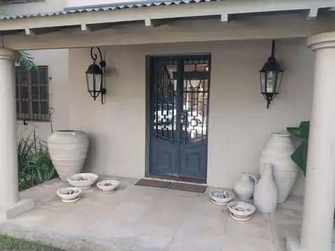 Casa en Venta en Don Torcuato, USD 790.000