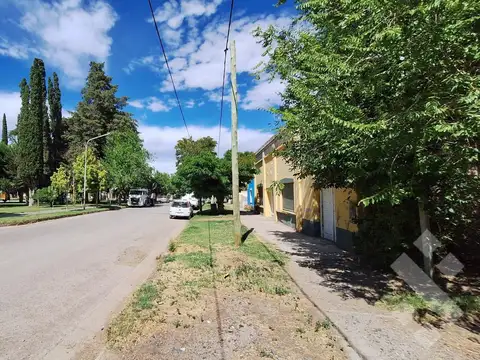 En venta, Terreno Apto Desarrollo, Zona Centro, Contralmirante Cordero.