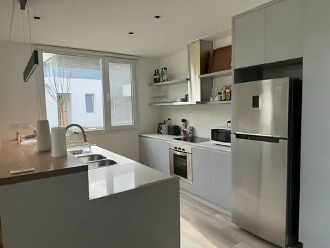 Departamento 4 ambientes con 3 baños