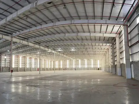 Venta planta 6.500m² sobre lote de 10.829 m² en Polo Industrial Ezeiza