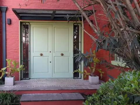 Casa en Alquiler Temporal con 2 cocheras