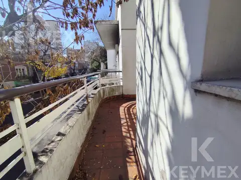 Casa en Alquiler con 1 cochera