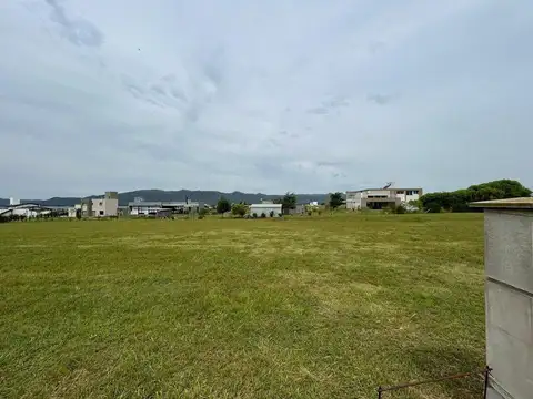 VENTA LOTE EN PUERTO DEL AGUILA