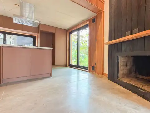VENTA DE CASA DE DOS DORMITORIOS, TANDIL.