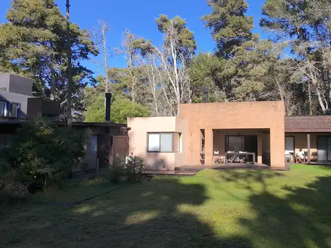 CASA CUATRO AMBIENTES MAR AZUL