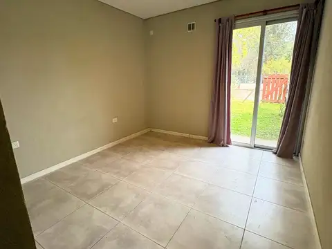 Departamento en Alquiler con 1 cocheras