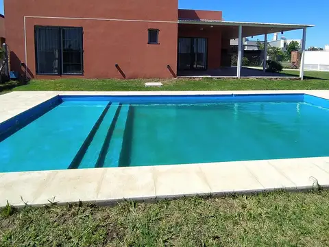 Alquiler comercial- Presidente Perón al 200 Bis, Barrio Funes Norte, Funes