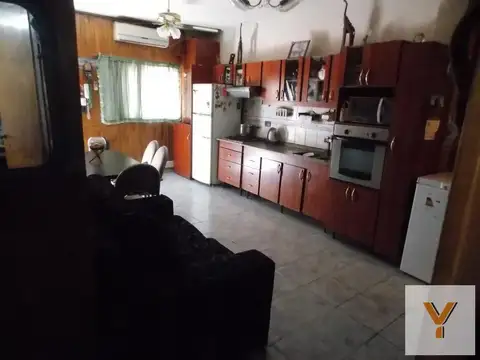 Casa en venta - 3 dormitorios 1 baño - 64mts2 - San Justo