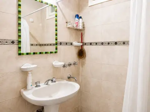 Depto Tipo Casa en Venta 40 años